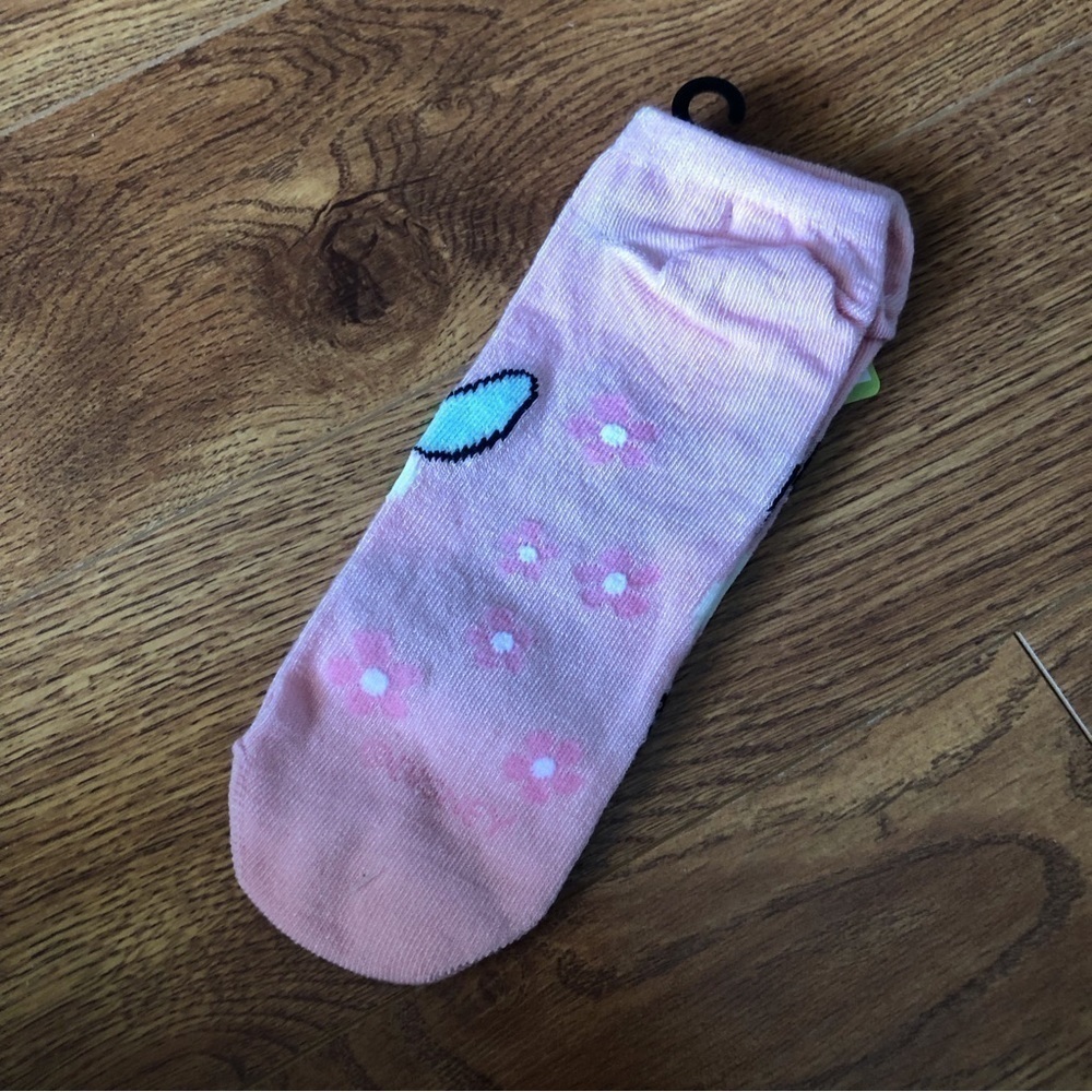 Disney Stitch No-Show Socks (size 4-10) - Picture 2 of 4